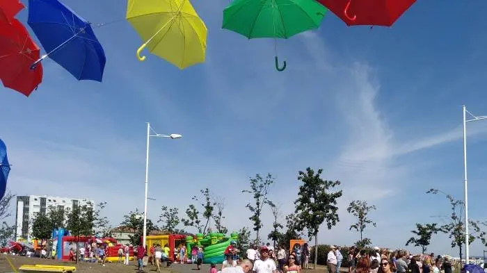 Mercadillo Urbano Eir&iacute;s (23)