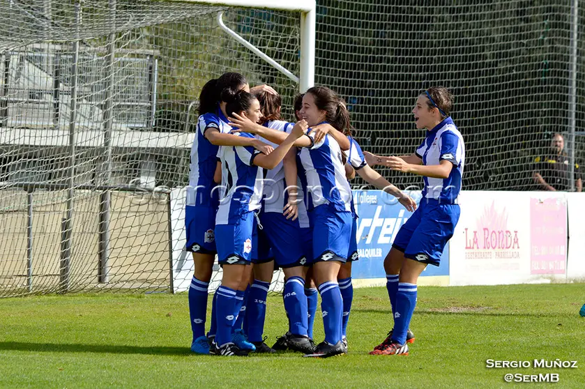 Las chicas disfrutan en Arteixo | Foto: Sergio Muñoz @SerMB