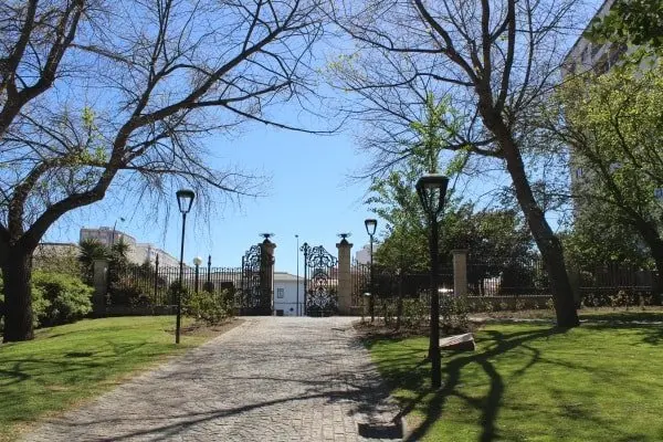 Acceso a Santa Margarida desde a ronda Nelle-min