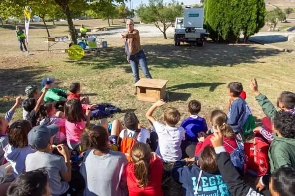 Celebración do día das aves no parque de Bens