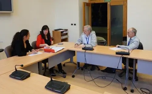 Reunión de Acampa con Luca Chao e Paula Quinteiro, de EnMarea. Dereito a refuxio medioambiental