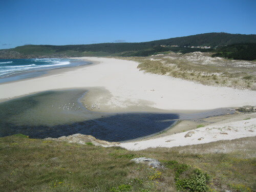 Praia do Rostro - A Coruña - crédito Xosema via WikimediaCommons(1)