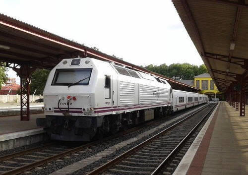 Tren (Imaxe de cidadecorunha.bng.gal)