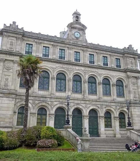 A_Coruña_-_Plaza_de_Pontevedra_-_Instituto_Eusebio_da_Guarda