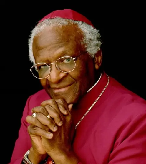 Desmond-Tutu-10