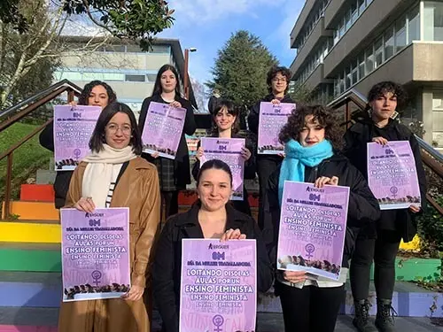 Loitando dende as aulas por un futuro feminista