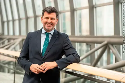 Nicol&aacute;s Gonz&aacute;lez Casares no Paralamento Europeo