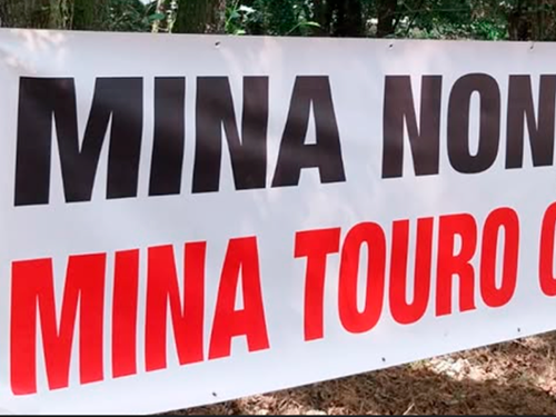 Mina Touro Non