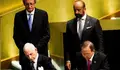 El secretario general de Naciones Unidas, Ban ki-moon (d), y el director general de la Organizaci&oacute;n Internacional de Migraci&oacute;n (OIM).