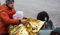 Bomberos-sevillanos-ProemAid-Lesbos-rescatando_EDIIMA20170104_0106_19