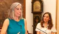 Mar&iacute;a Garc&iacute;a e In&eacute;s Rey port