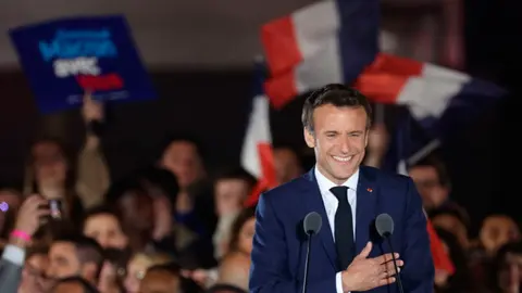 Macron port