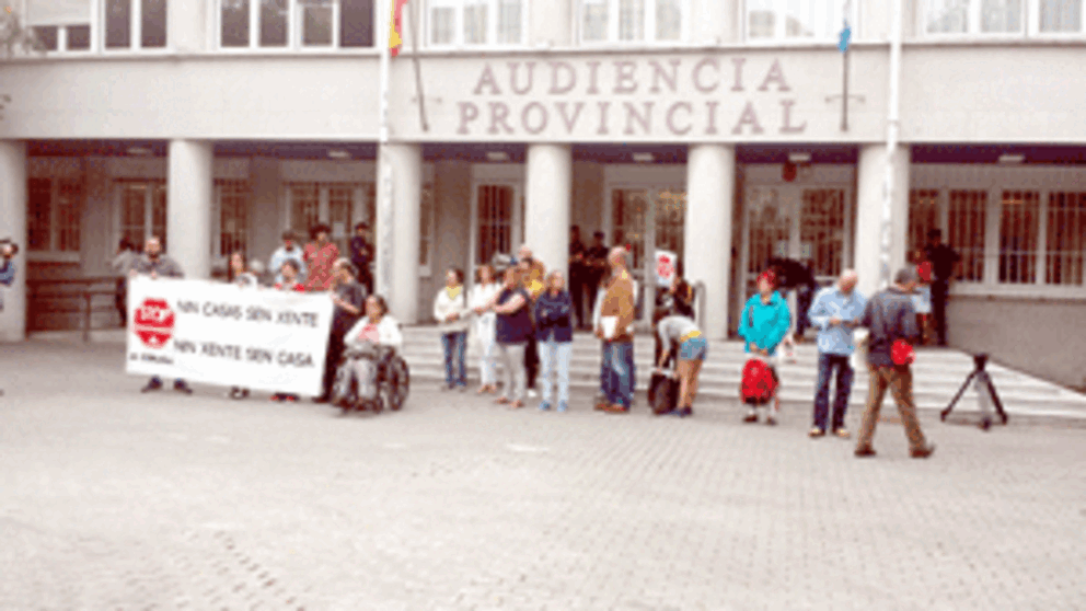 Apoio de Stop Desafiuzamentos na Audiencia Provincial