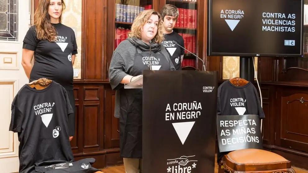 A Coru&ntilde;a en negro