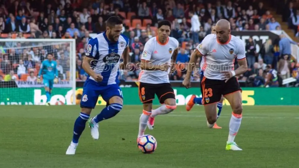 El D&eacute;por no aprovech&oacute; sus ocasiones y termin&oacute; goleado en Mestalla