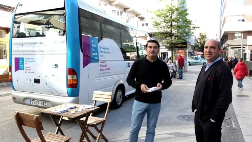 O bus itinerante esta ma&ntilde;&aacute; nas Conchi&ntilde;as-min