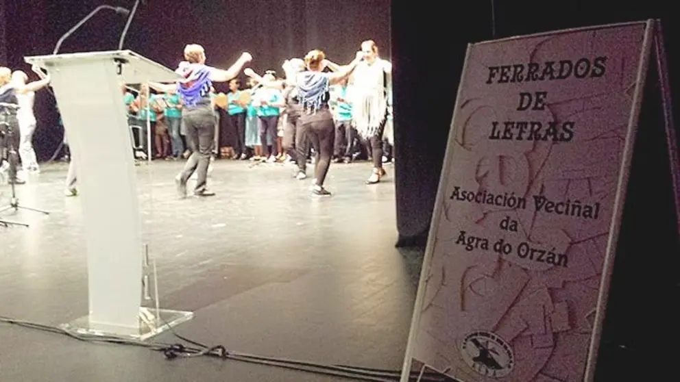 O Centro &Aacute;gora acolleu os Ferrados de Letras