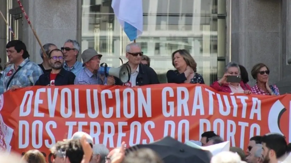 Manifestaci&oacute;n do 7 de maio en defensa do com&uacute;n