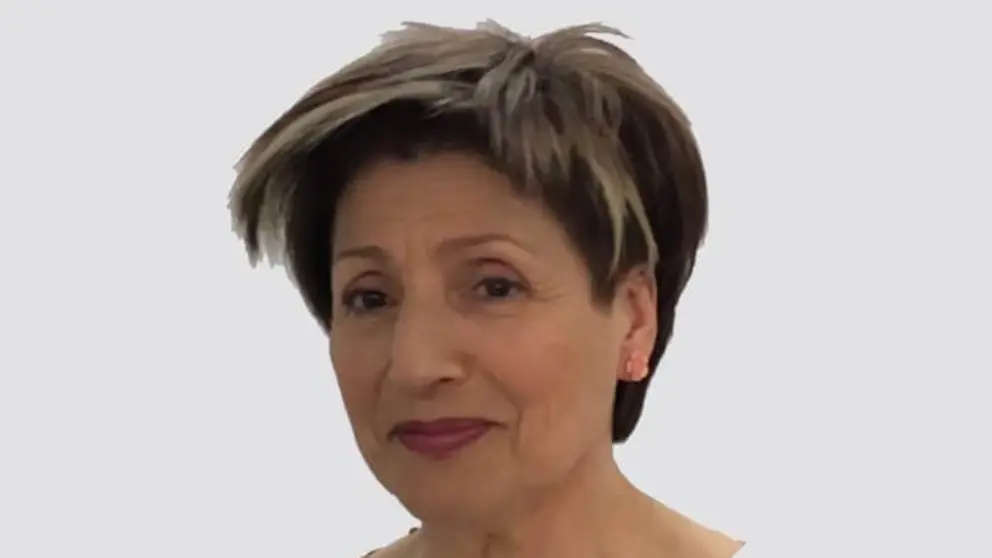 Esther L&oacute;pez port