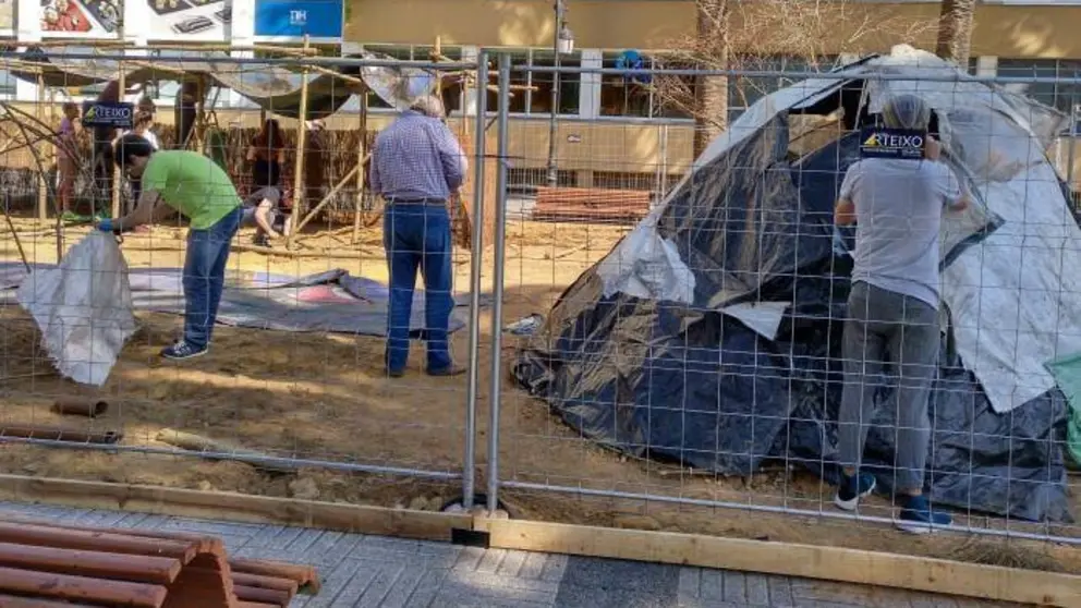 Instalaci&oacute;n do campo de persoas refuxiadas nos xard&iacute;ns de M&eacute;ndez N&uacute;&ntilde;ez