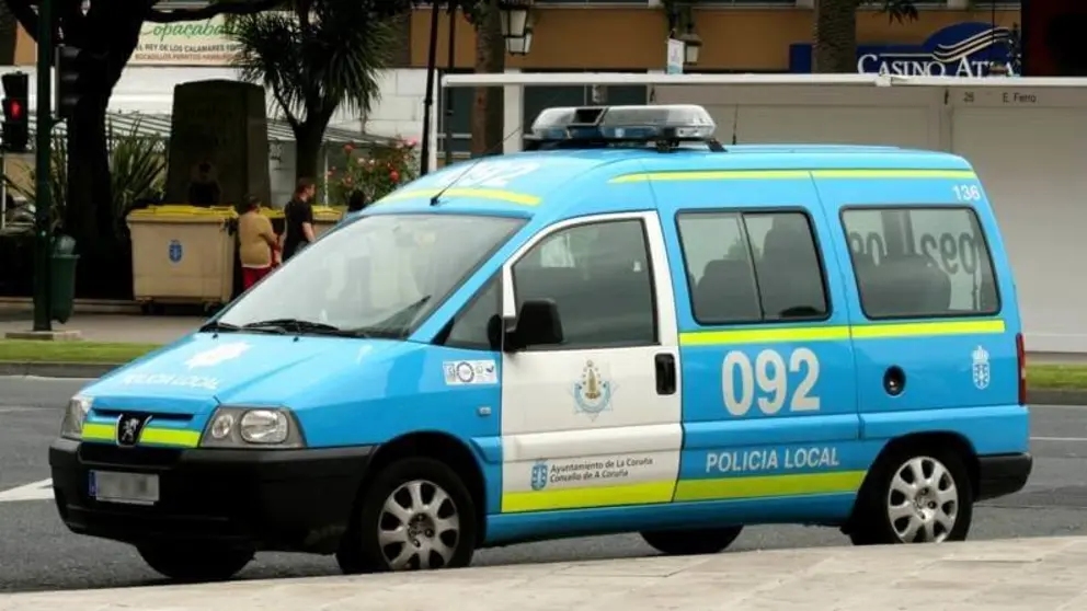 Polic&iacute;a local port
