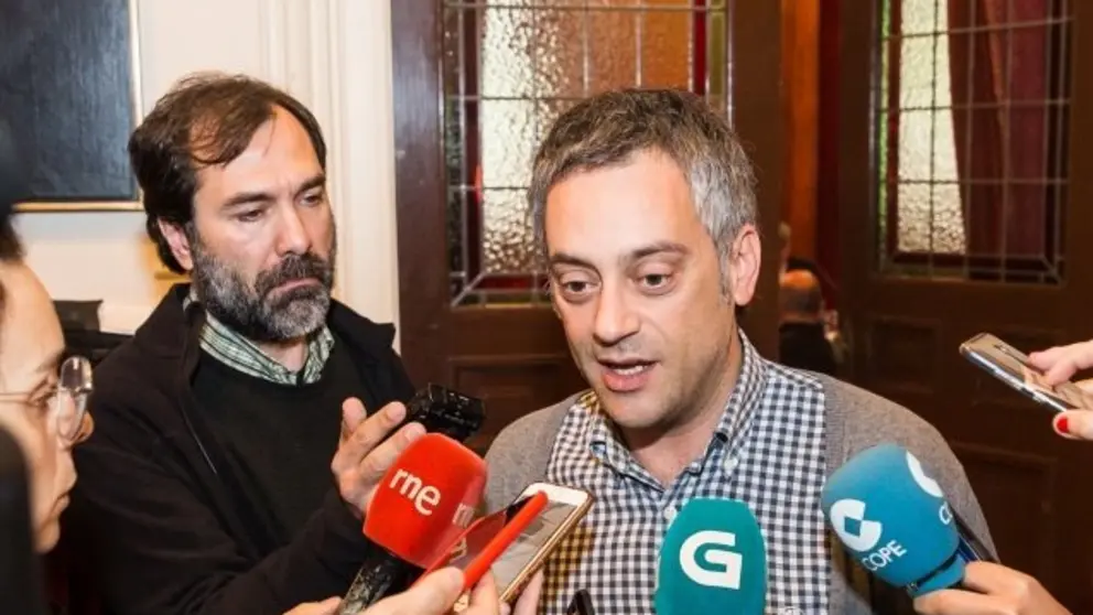 15-04-19 Foto Alcalde Declaraci&oacute;ns port