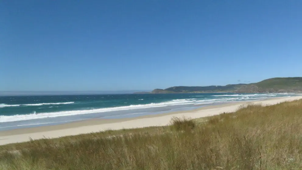 Praia do Rostro - A Coru&ntilde;a - cr&eacute;dito Xosema via WikimediaCommons(3) port