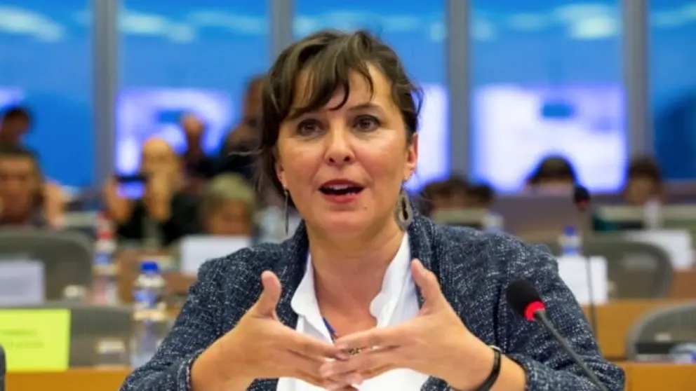 Ana Miranda Comisi&oacute;n  port