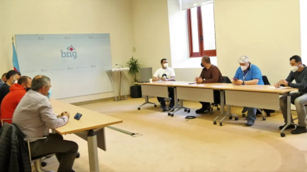 Reuni&oacute;n Mon Fern&aacute;ndez BNG - comit&eacute; empresa Refiner&iacute;a Coru&ntilde;a