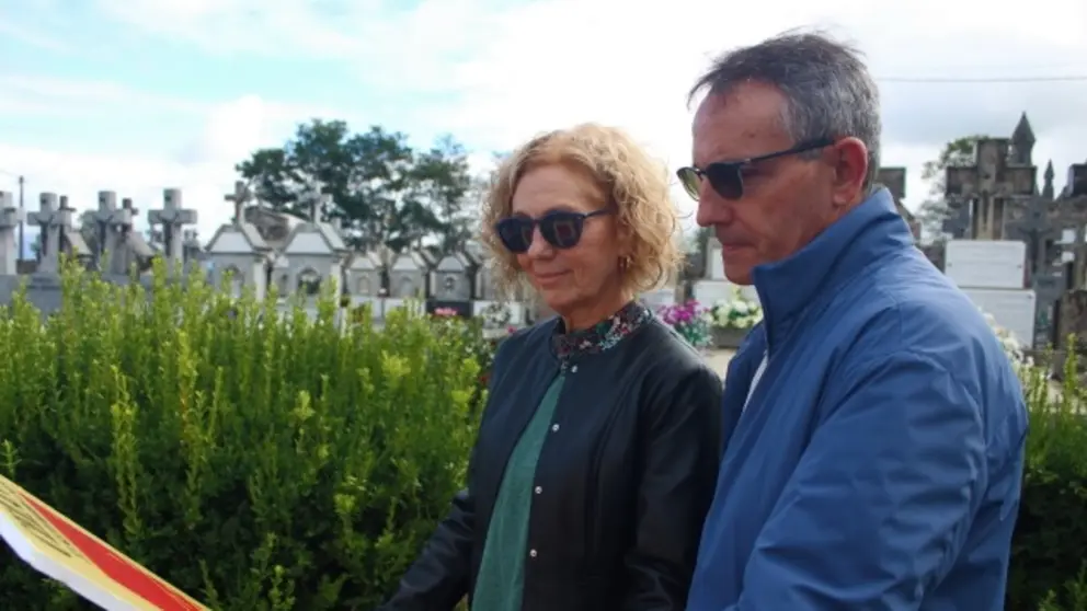 Gracia, unha das netas de Abelardo, en outubro de 2021 en Celanova port