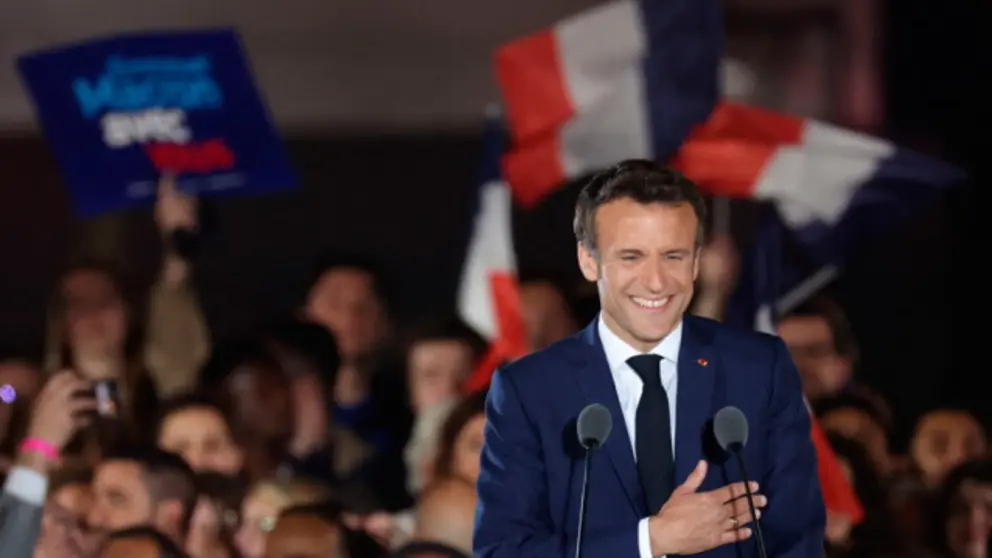 Macron port