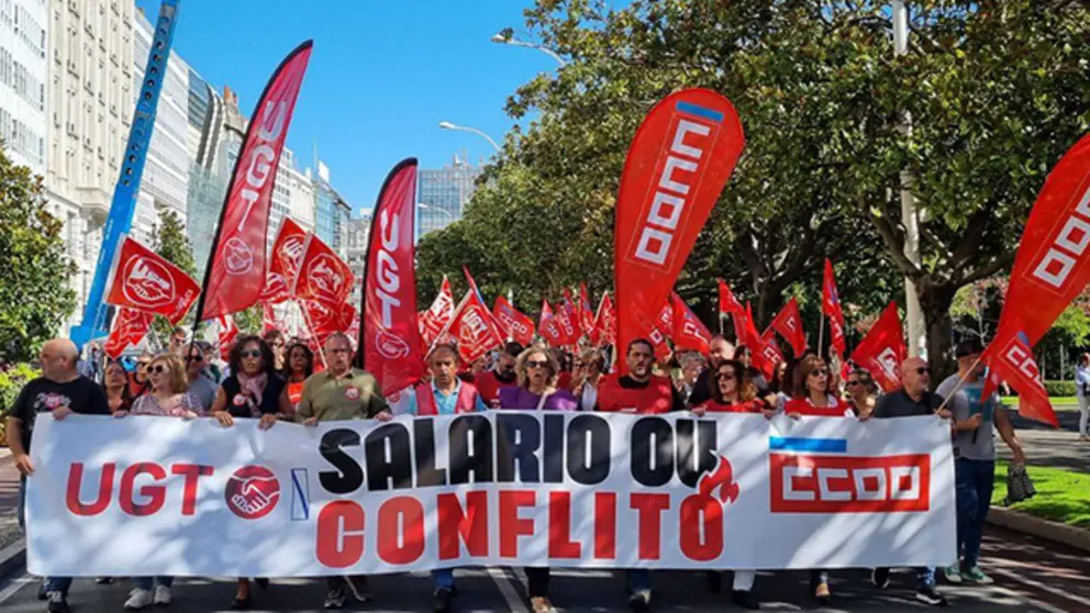 Manifestaci&oacute;n "Salario ou conflito"