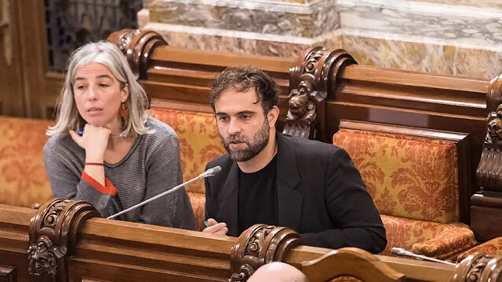 Mar&iacute;a Garc&iacute;a e Iago Mart&iacute;nez no pleno extraordinario