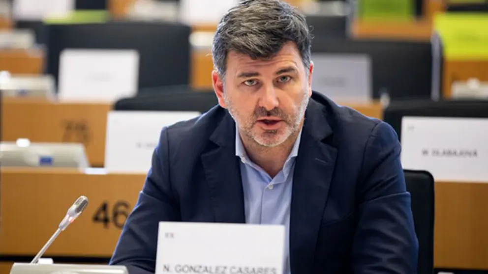 Nicol&aacute;s Gonz&aacute;lez. ALAIN ROLLAND port