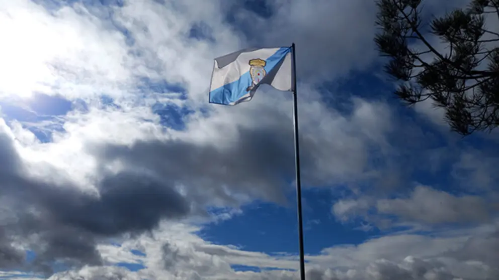 Izado bandeira Entrimo Ourense 2022