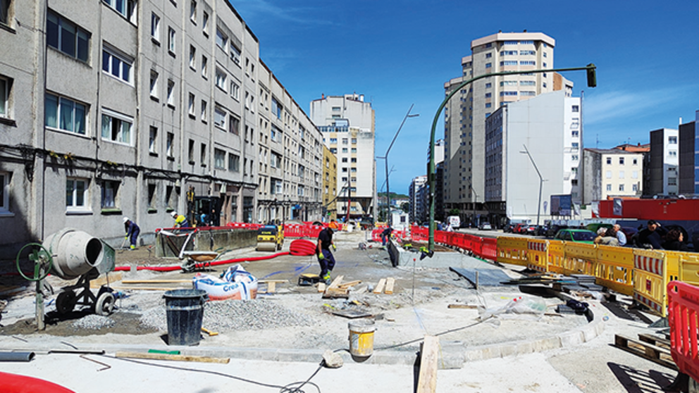 Obras ante las Casas de Franco