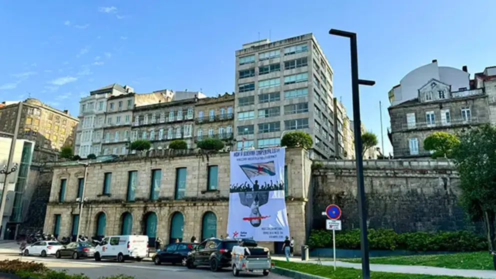 Pancarta Galiza Nova