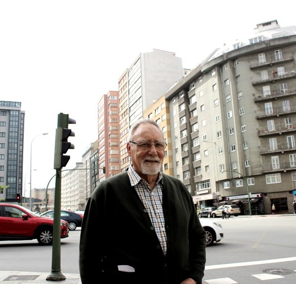 José Antonio Salgado no cruce Outeiro con Arteixo