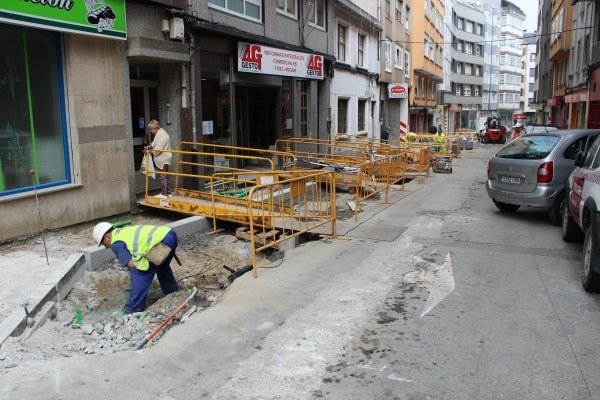 Rúa Meira, obras no cruce con Conchiñas