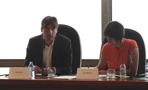 Conferencia. Jordi Solé e Ana Pontón-min