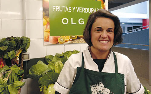 Olga, de Frutería Olga, en el Mercado das Conchiñas
