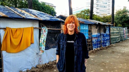 Sés junto a la reproducción del campo de refugiados de Acampa pola paz e o dereito a refuxio